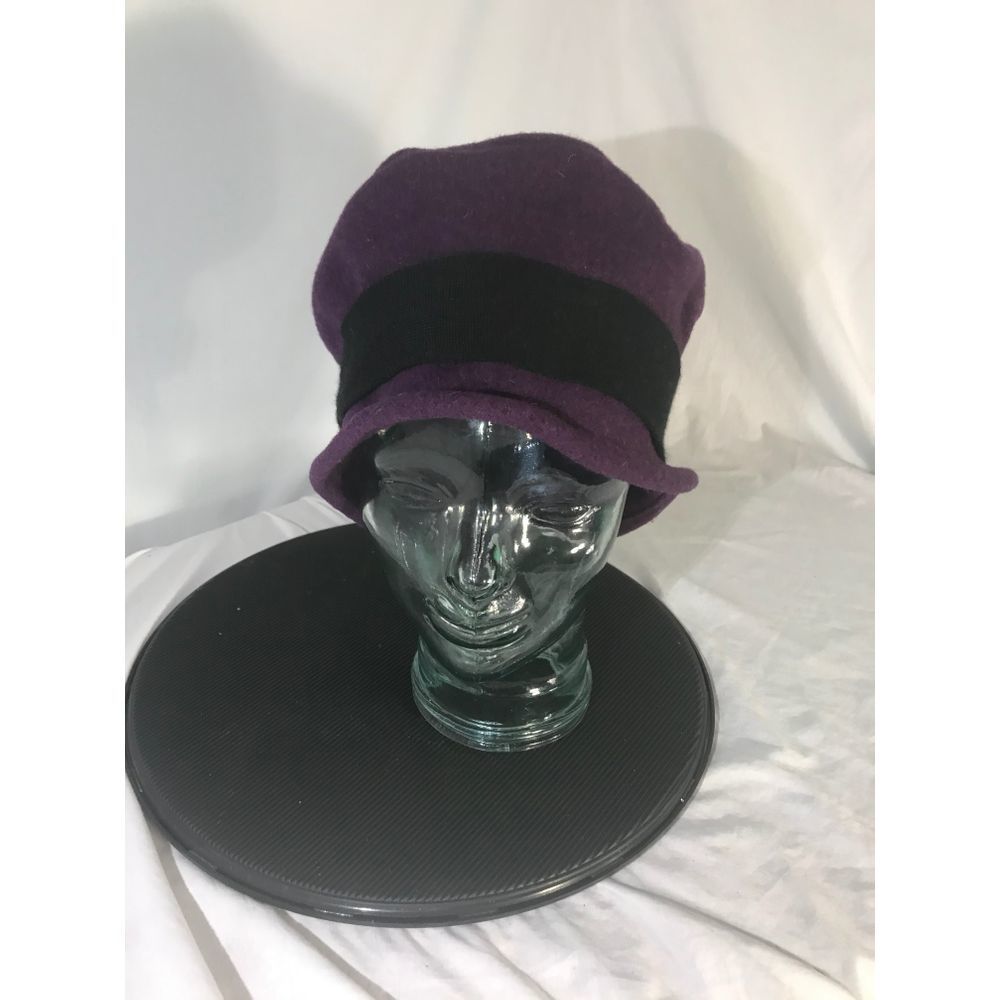 Vintage 1930s Fluffy Purple Top hat Womens